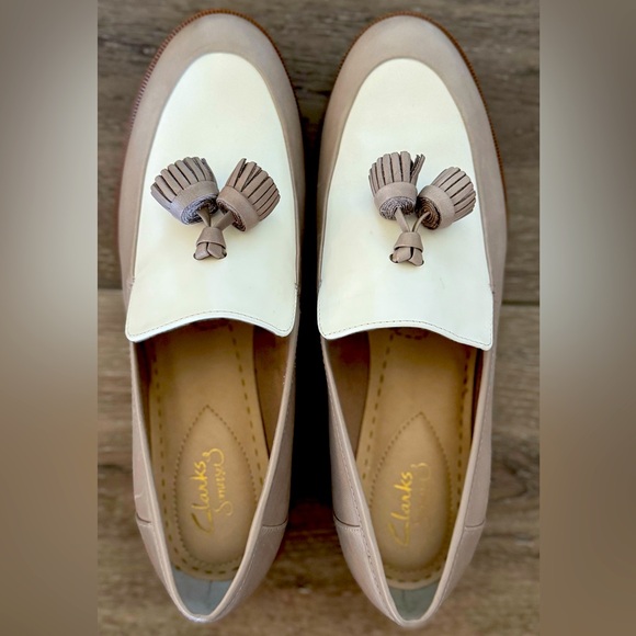 Clark’s Somerset Taylor Cinderella Loafer Tassels Gray/White Leather Womens 7.5M - Picture 2 of 16
